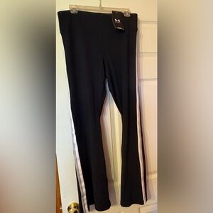 Under Armour Black Athletic Leggings with Subtle Logo size XL